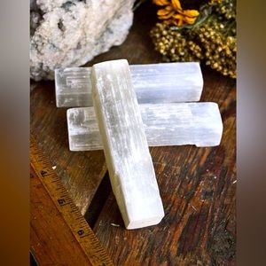 Selenite Crystal Wand for Healing, Reiki & Metaphysical Energy - 3-4"